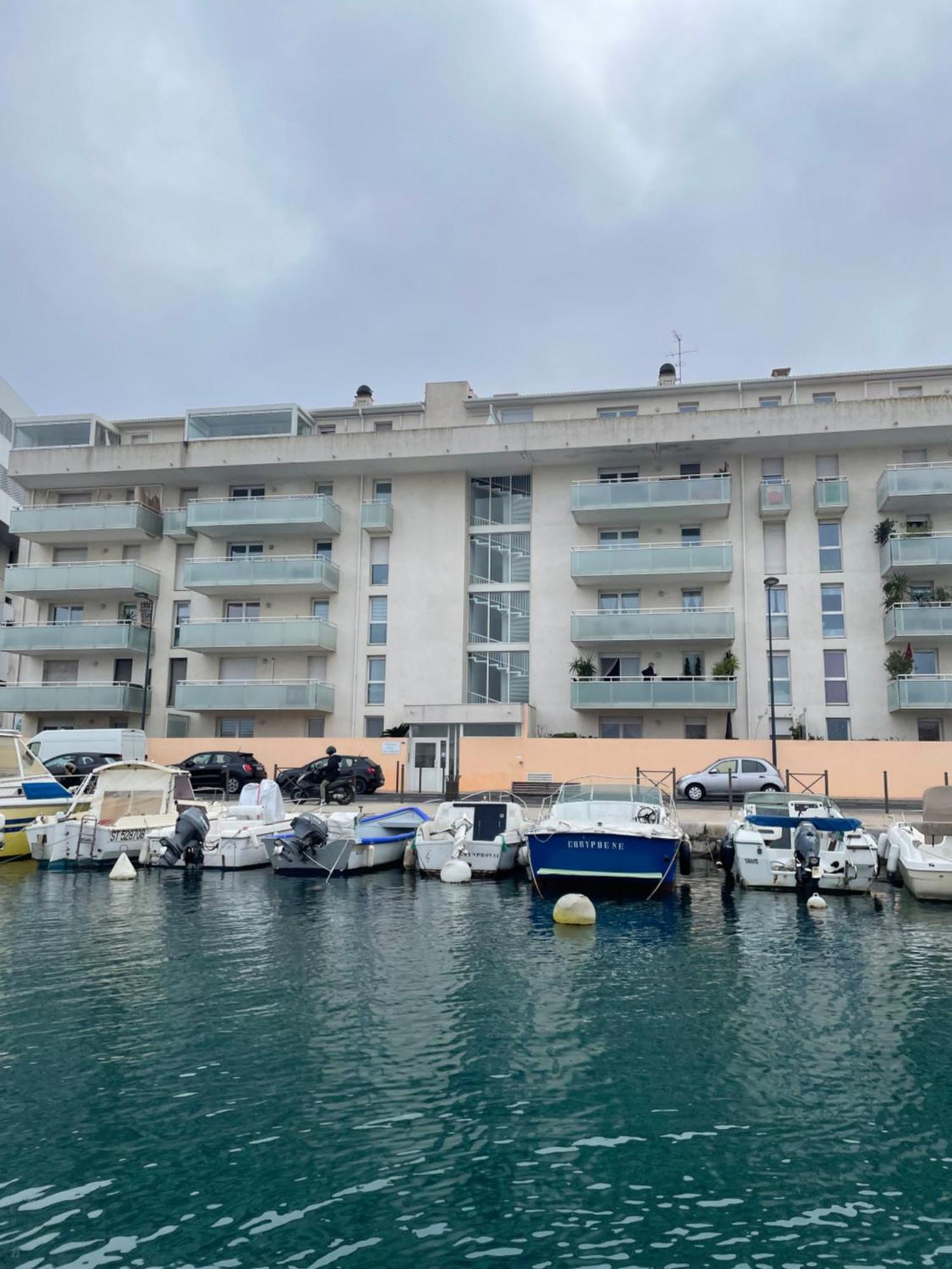 Appartement T2, Climatise, Wifi, Parking Et Piscine Prives Sète Exterior foto